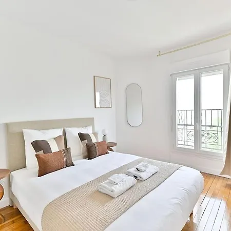 Magnifique 2 Pieces Dans La Banlieue Parisienne Appartement